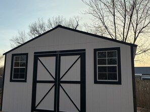 Exterior - Bike to Coler - Private Backyard - Big Kitchen:  The Roost - Bentonville, AR (Bentonville)
