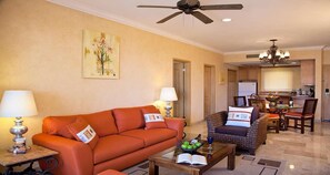 Living area - Cozy 2-bedroom condo in charming Bucerías with AC and fitness room (Bucerías)