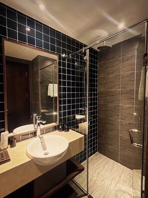Bathroom - The Trinity Mandala Seaview (Phan Thiet)