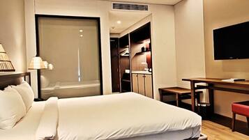 Desk, iron/ironing board, free WiFi