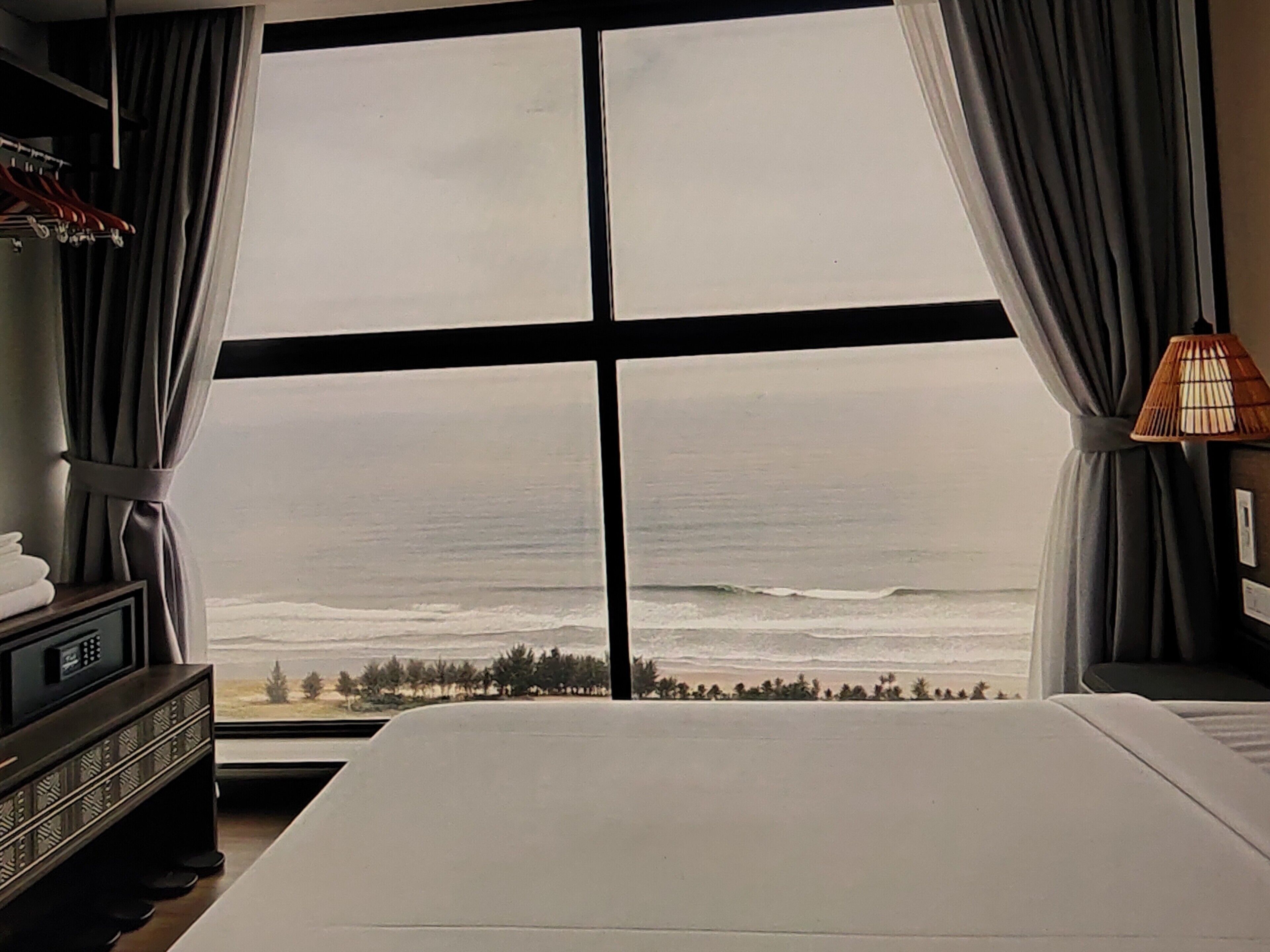 Desk, iron/ironing board, free WiFi