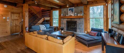 Smart TV, chimenea