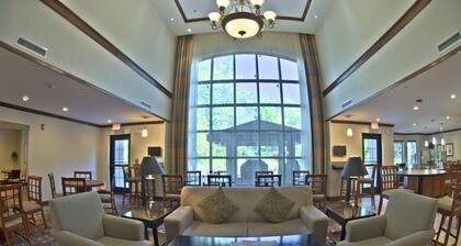 King Studio Suite w/ Kitchenette in Poconos