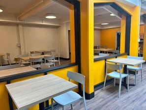 Ruokailu