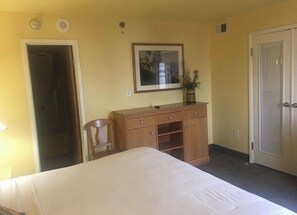 2 soverom, strykejern/-brett, wi-fi og sengetøy