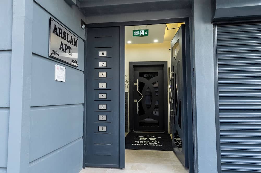 Arslan Apartments - Basat