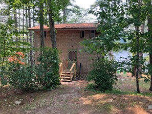 Exterior - Sunset View Pemaquid Lake Cottage in the Heart of the Midcoast Region (Nobleboro)