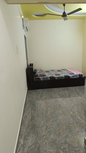 Spacious 2BHK house with AC in Puducherry