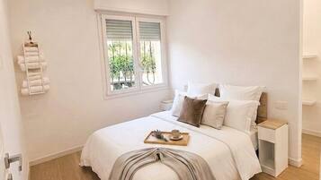 2 bedrooms, desk, iron/ironing board, WiFi (free)