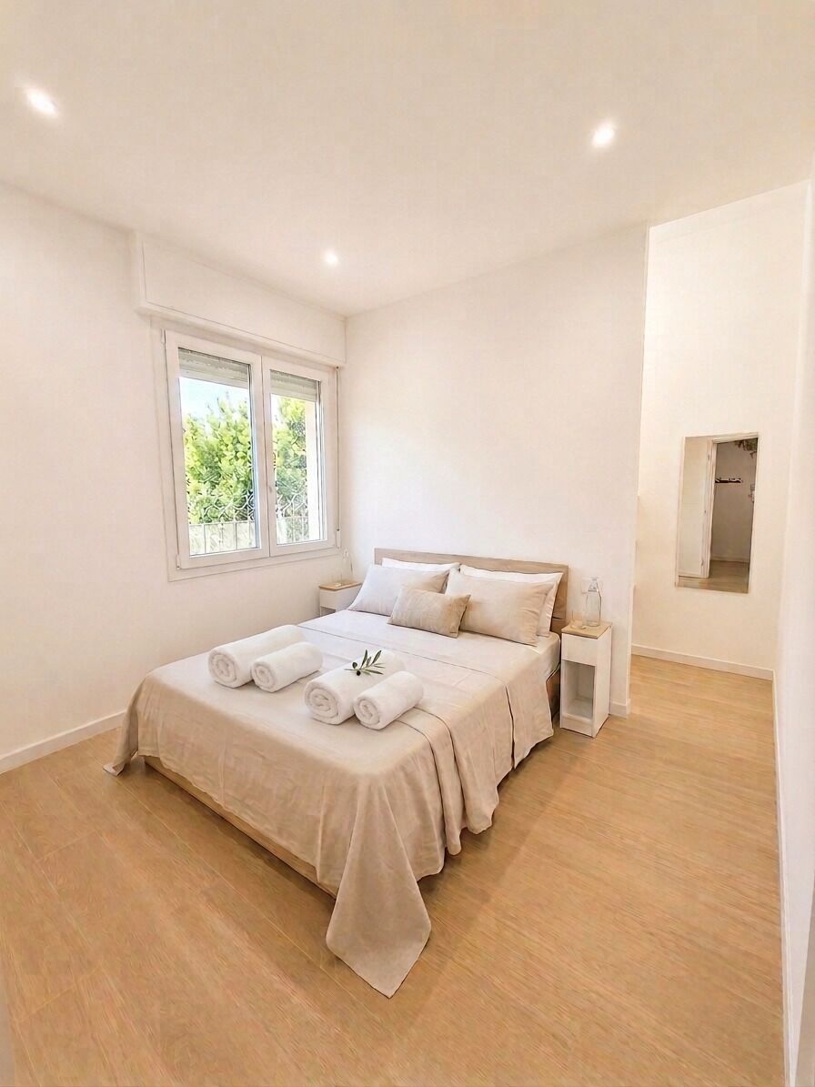 2 bedrooms, desk, iron/ironing board, free WiFi