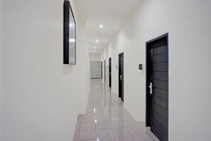 Lobby - Hotel O near Universitas Sumatera Utara  (Medan)
