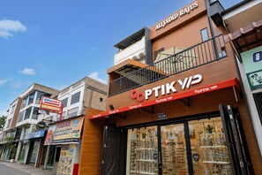 Front of property - Hotel O near Universitas Sumatera Utara  (Medan)