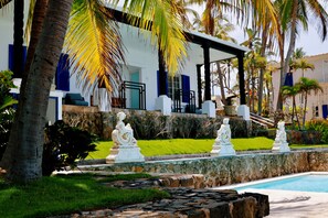 Exterior - Verdaad Mansion (El Sunzal)