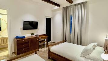 Luxury Double Room, Sea View | Free WiFi