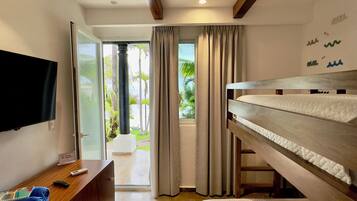 Luxury Double Room Single Use, Sea View | Free WiFi
