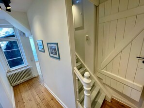 Interior - Alte Polizei - Modern vacation apartment in the old town in a historic building (Friedrichstadt)