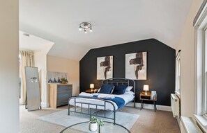 2 habitaciones, tabla de planchar con plancha y acceso a internet 