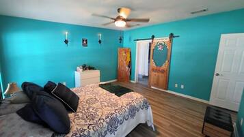 2 bedrooms, WiFi, bed sheets