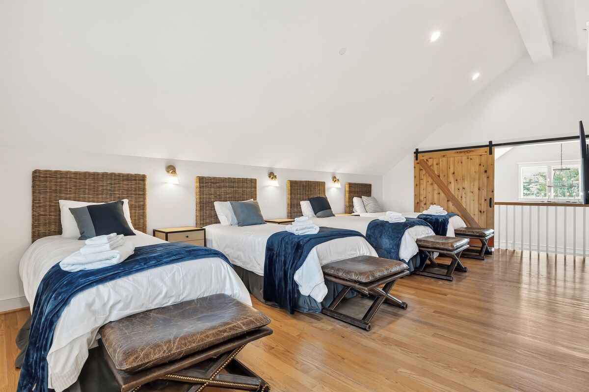 Chester Cottage | Hypo-allergenic bedding available, WiFi (free), bed sheets