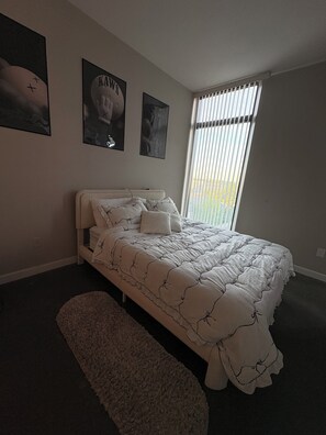 1 bedroom, WiFi - Modern Midtown Condo (Atlanta)