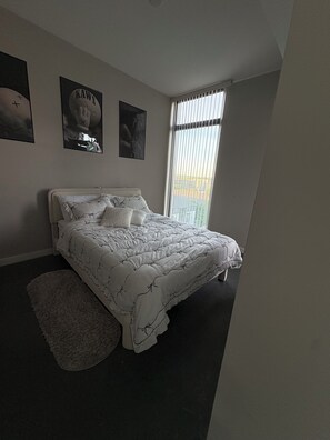 1 bedroom, WiFi - Modern Midtown Condo (Atlanta)