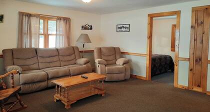 Lakeview 1 — First Lake Access • 2 Bedrooms • Sleeps 4 • Dock Space • Snowmobile Trail