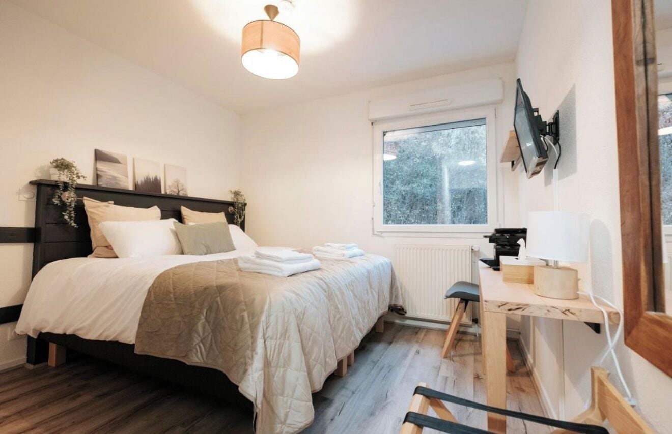 Double Room, Partial Lake View | Desk, laptop workspace, free WiFi