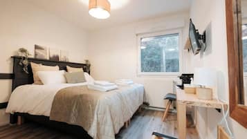Double Room, Partial Lake View | Desk, laptop workspace, free WiFi