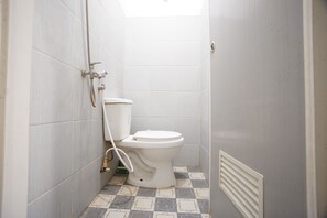 Bathroom - Hotel O Singgah Sini Homestay Syariah (Malang)