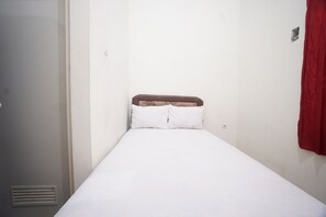 Habitación doble estándar | Ropa de cama de alta calidad, wifi gratis y ropa de cama 