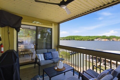 Lakeview Retreat Near Margaritaville
