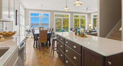 Cobblestone Castle | Torch Lake