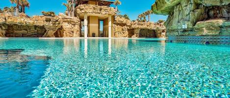 Maison, plusieurs lits (Gulf Breeze) | Piscine