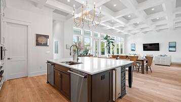House, Multiple Beds (30a All Day) | Interior