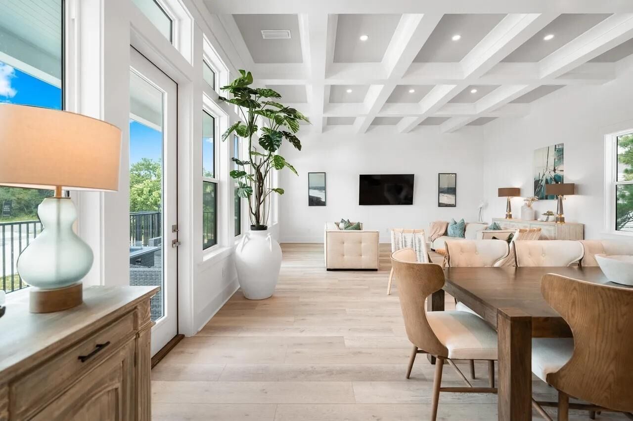 Casa, várias camas (30a All Day) | Área de estar