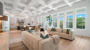 House, Multiple Beds (30a All Day) | Living area