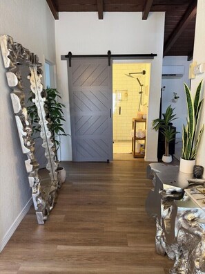 Shower - 3 Bedroom Designer West LA Retreat • Private Garden Oasis • Near Venice & SoFi (Los Angeles)
