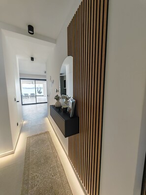 Interior - THE FEELING WHEN A DREAM COMES TRUE (Zadar)