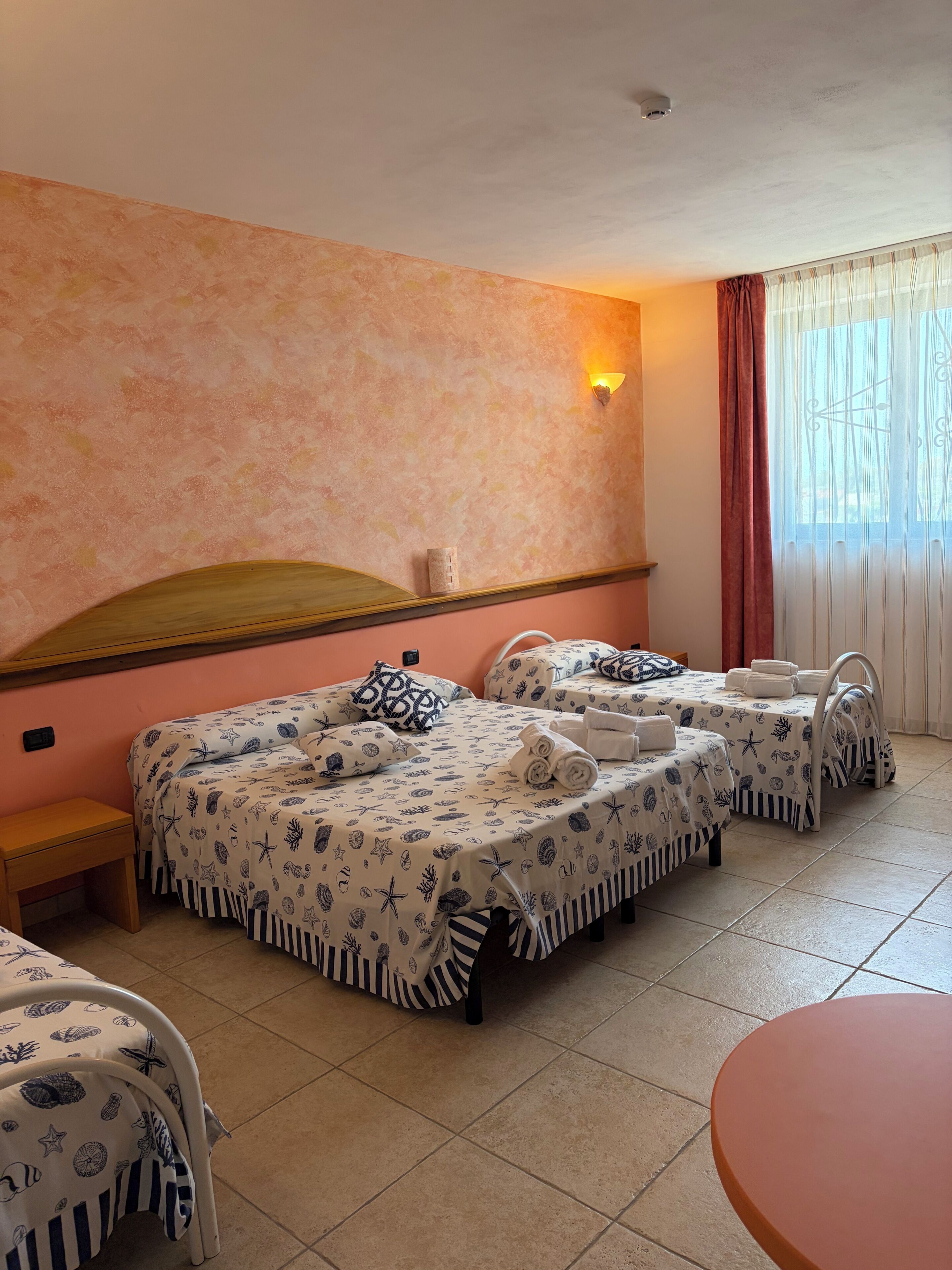 Classic Quadruple Room | Desk, soundproofing, free WiFi, wheelchair access