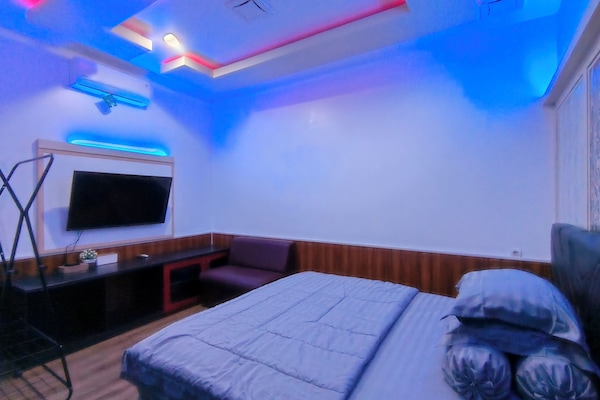 Family Studio | Premium bedding, WiFi (free), bed sheets