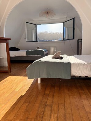 1 bedroom, WiFi, bed sheets