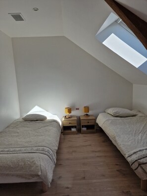 2 Schlafzimmer, Bügeleisen/Bügelbrett, Internetzugang, Bettwäsche