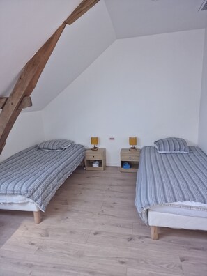 2 Schlafzimmer, Bügeleisen/Bügelbrett, Internetzugang, Bettwäsche