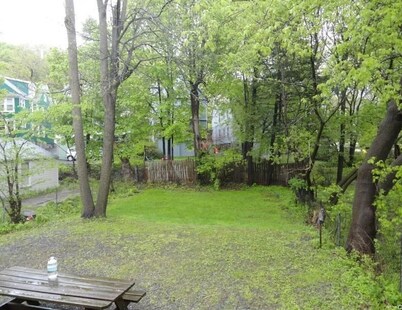 Giant house all king and queen beds rokun65 in TV near hospital and College