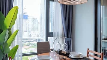 Condo, 1 Bedroom, Accessible, Private Pool | Dining