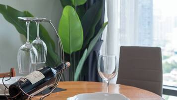 Condo, 1 Bedroom, Accessible, Private Pool | Dining