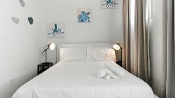 Iron/ironing board, travel cot, WiFi, bed sheets