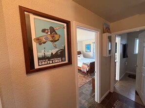 2 bedrooms, Internet, bed sheets - Redwoods Home Base - Charming 2-bedroom house in Crescent City (Crescent City)