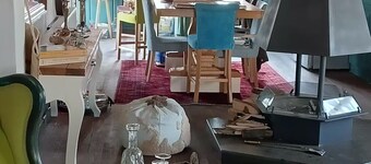 Cozy 3-bedroom cottage in perfect Bergama with AC comfort