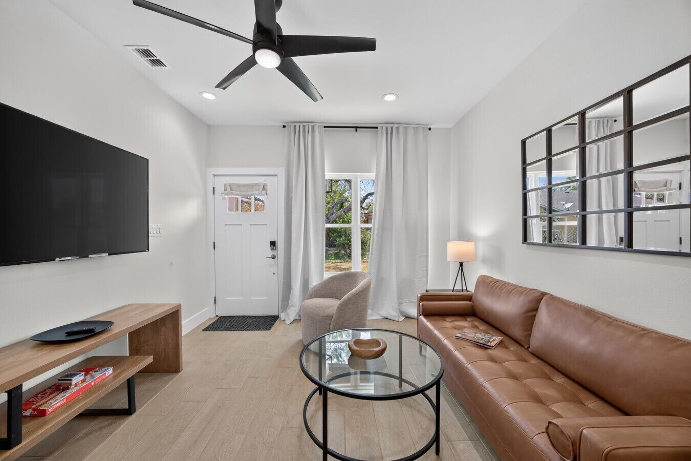 Modern Brownsville Duplex Near Spi & Downtown - Brownsville, TX